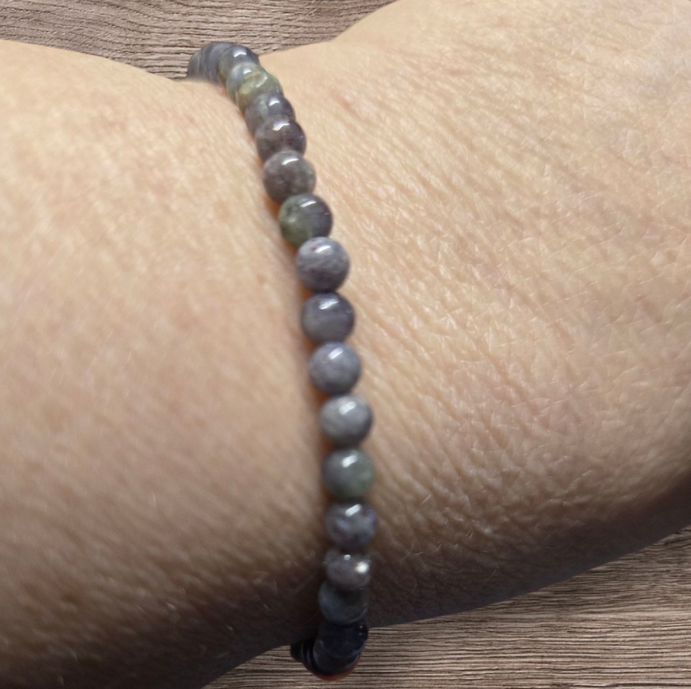 4mm Iolite Bracelet